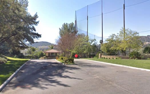 calabasas country club and homes for sale nearby