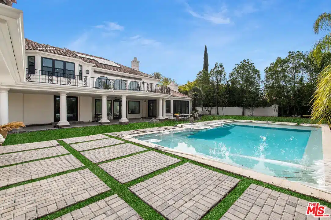 Mountain View Pool Estates in Calabasas Calabasas Realtor