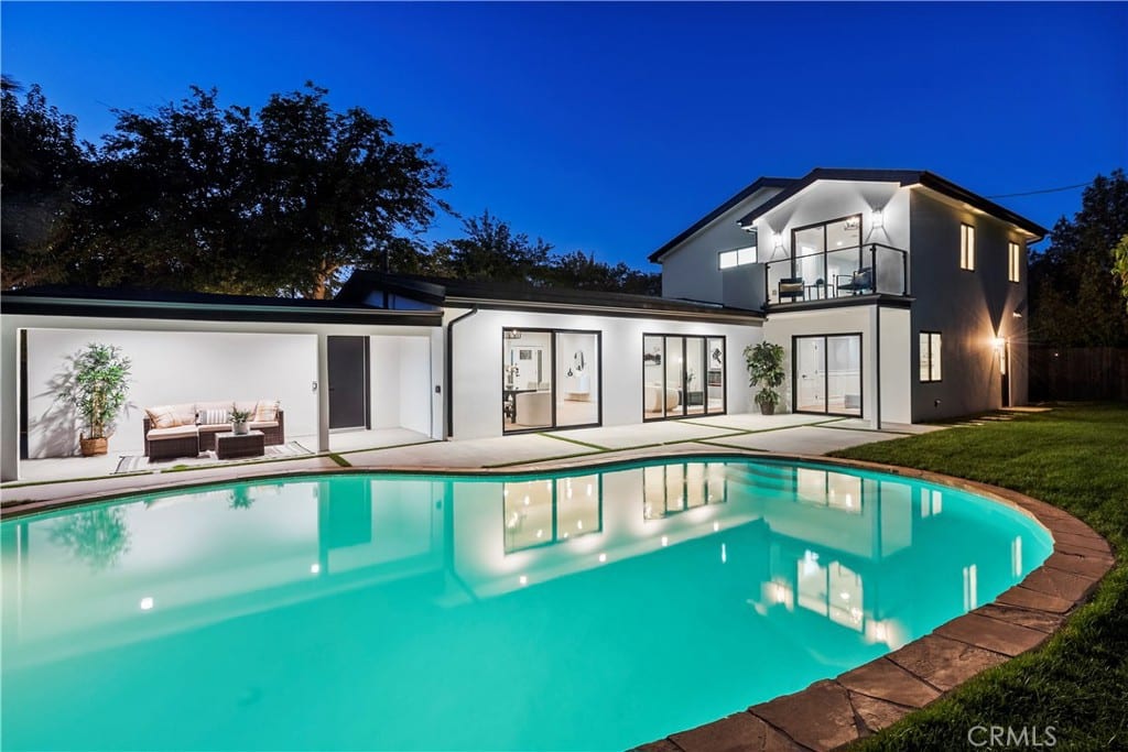 Beautifully Updated Pool Home