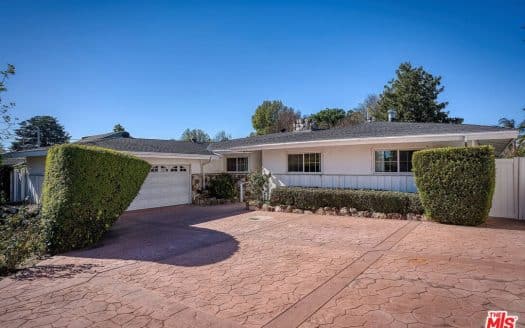 8833 Encino Ave, Sherwood Forest, CA 91325