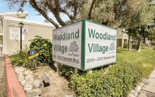 22105 Burbank Blvd UNIT 3, Woodland Hills, CA 91367
