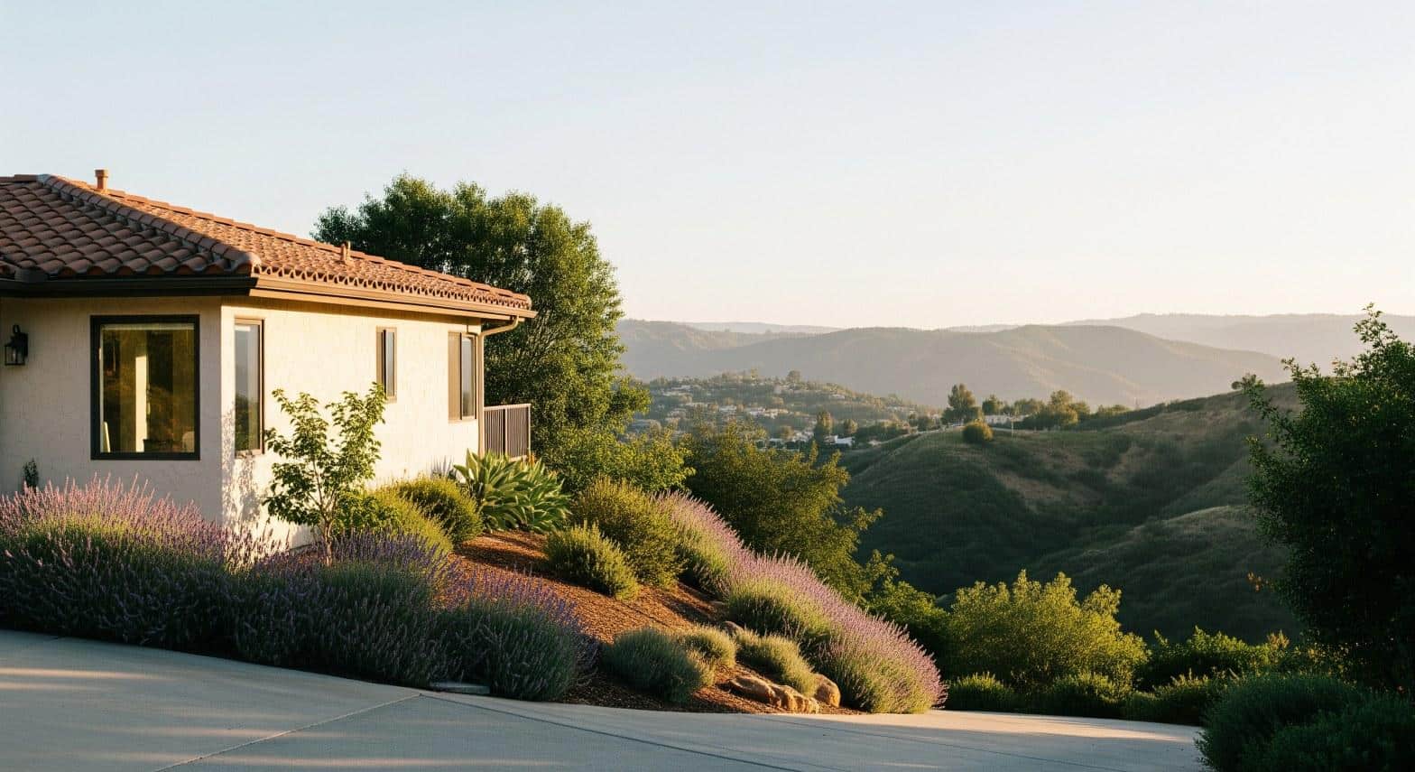 Hillside home for sale in Woodland Hills CA with canyon views
